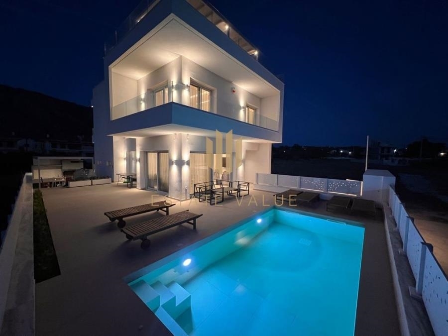 (For Sale) Residential Detached house || Korinthia/Loutraki-Perachora - 263 Sq.m, 5 Bedrooms, 850.000€ 